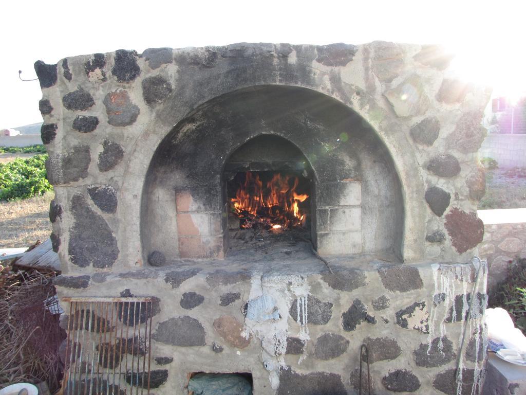 מלון Perissa Agios Georgios (Santorini)