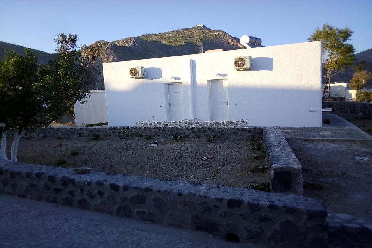 מלון Perissa Agios Georgios (Santorini)